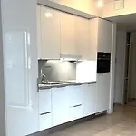 Tikkurila Center, Lovely 1br, Near Airport, Parking Apartament *